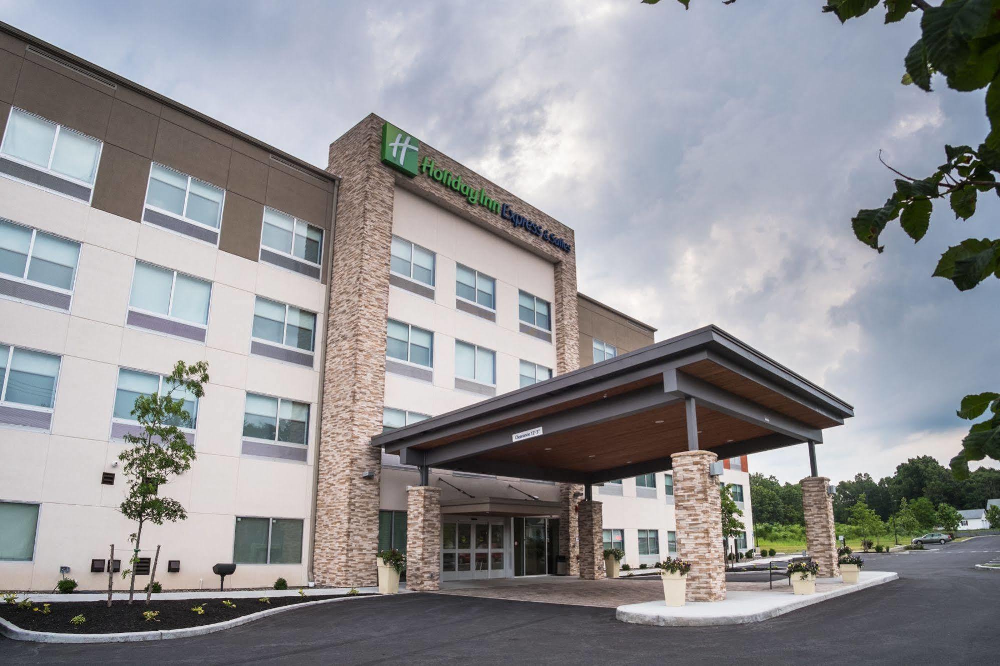 Holiday Express & Kingston-ulster By Ihg 3* Lake Katrine