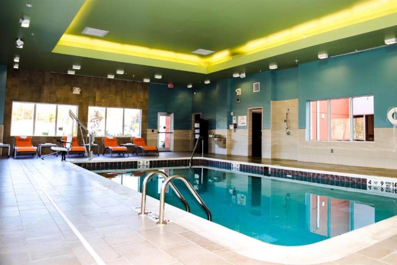 Holiday Inn Express & Suites Kingston-Ulster By Ihg Hotel