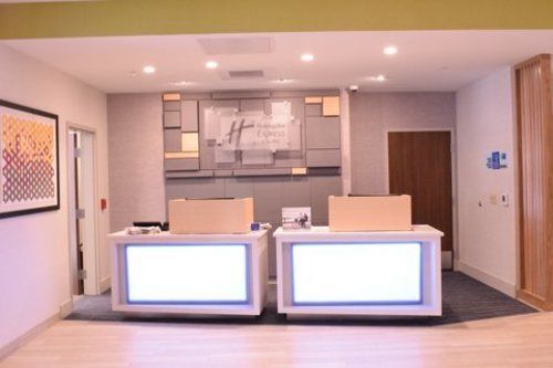 Express & Kingston-ulster By Ihg Lake Katrine